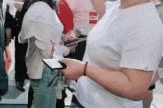高考数学迟到，家长发飙，称自己孩子能考150分，要上教育局反映图片
