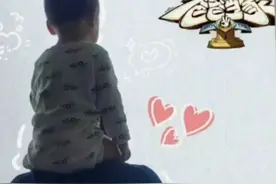 魏晨首晒与儿子合影，小脸肉嘟嘟，张杰女儿成鲜明对比图片