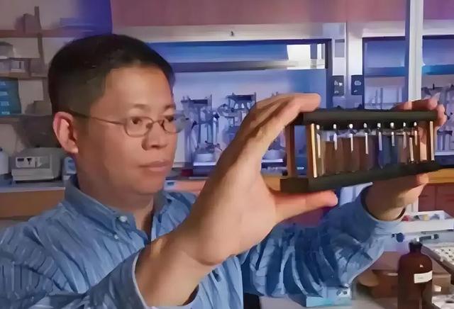 美国发出全球通缉令，逮捕中国芯片科学家陈正坤，现在怎么样了？