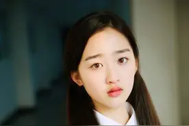 校花妈妈变同学，这剧情绝了！《我的妈妈是校花》杀青，你期待吗图片