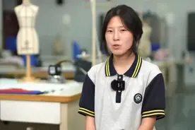 外国网友热议中国数学天才姜萍，美国人：快发绿卡，必须来美国！图片