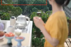 "晴格格"王艳，晒出豪华精致下午茶，网友惊呼：见都没见过图片