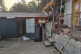 黑熊闯进村民家中，丈夫杀熊救妻！官方：两人无生命危险，黑熊尸体将用于高校科研科普图片