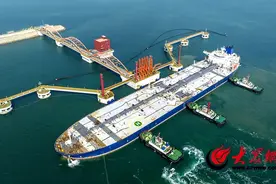 东明石化与日照港共同投资建设 日照港岚山港区油九泊位正式投产图片