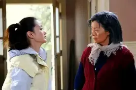 ​那年婆婆百般刁难我和老六，她手段用绝，硬是把亲儿子逼成陌生人图片