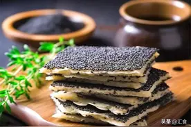 黄芪黑芝麻夹心饼干，坚果香和草药味相融合，每一口都让人沉醉图片