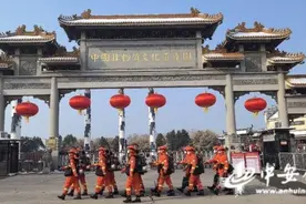 安徽消防救援机动队伍宣传巡护“不打烊” 筑牢春节“防火墙”图片