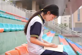 谁都没想到！但是她却做到了！中专少女姜萍闪耀全球数学赛场图片