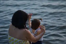 知道吗？孩子喊“妈”和“妈妈”，看似一字之差，其实区别很大图片