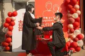女方收34万彩礼后又要20万买车..未如愿后变脸拒婚，不退彩礼，法院判了，女方却……图片