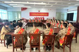 江苏商贸职业学院：以“三同六专二力”工作思路扎实做好征兵工作图片