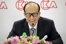 最真实的李嘉诚发家史！他是如何从推销员做到华人首富？图片