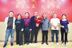 失散64年的“三弟”终于回家了图片