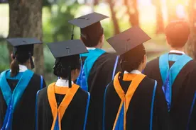 读博士一年，大概能拿到多少钱？图片