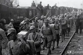 1935年土城之战：红军长征中的艰险境地，朱德竟也要亲往一线指挥图片