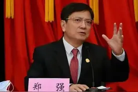 网红校长郑强回应“被举报不正当关系”：已交组织处理图片