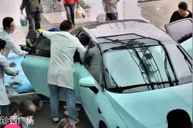 事发杭州！“再开门时，她把孩子生在了...”视频曝光，刚刚最新消息图片