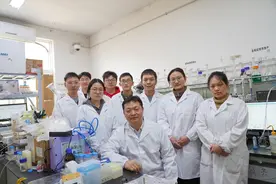 打破多项世界纪录！华科团队利用废旧电池将二氧化碳转化为高经济价值甲酸图片