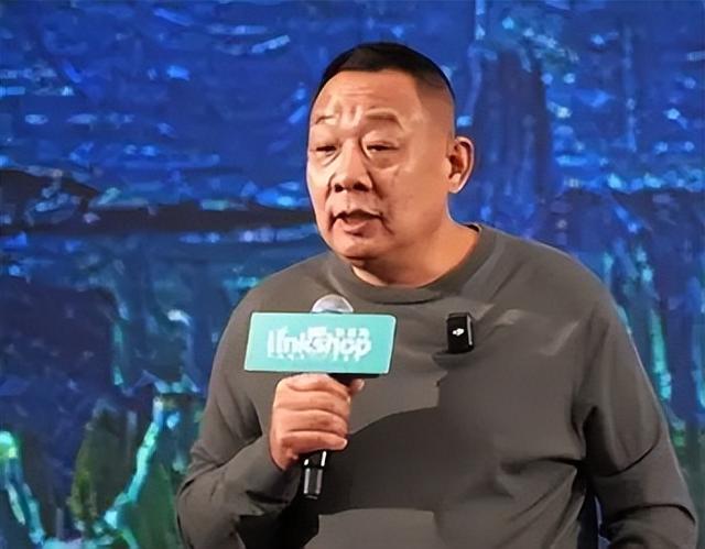 撤店风波才几天，胖东来凭一举动“火出圈”，雷军的话有人信了