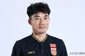 国足集训名单公布第二天！新帅再做重大决定，郑智武磊霸气表态图片
