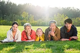 李佩霞丈夫身为公务员早已了解内情，儿子顺利进入高中阶段学习。图片