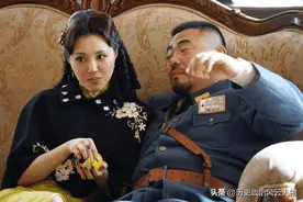 国民党军阀杨森：妻妾成群，子女43人，荒唐畸形的婚姻引人注目图片