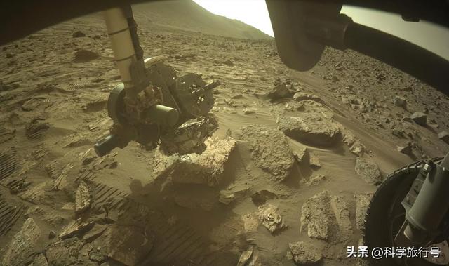 重大发现：美国火星探测器在火星表面下发现了保存完好的有机碳