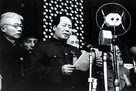 国民党密谋破坏开国大典，不料因一颗烟头暴露，蒋介石：任务取消图片