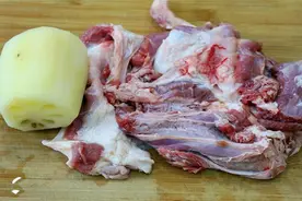 同样是羊肉，“山羊”和“绵羊”哪个肉好？区别很大，别再乱买了图片