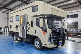 售价不到30万，越野版单拓展轻卡房车，前防撞杠+电动摩托车架图片