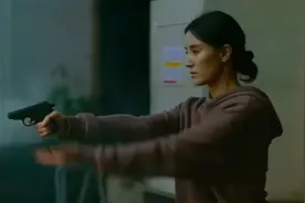 广州女警四枪击毙劫匪救下人质，却被网暴成抑郁症，宋佳真实还原图片
