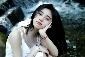 鞠婧祎 白色吊带裙初恋白月光图片