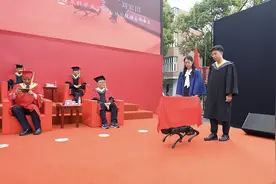 毕业季｜仿生蝴蝶？这份毕业生送给母校的礼物“理工味”十足图片