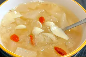 冬季，使劲吃这果，一润肺、二化痰止咳、三去火，简单一煮好香啊图片
