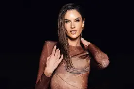 Alessandra Ambrosio的美貌谁能抵挡图片