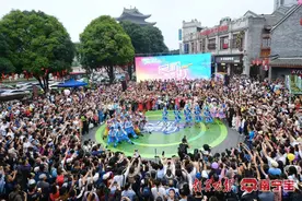 广西三月三民歌快闪活动，汇聚成欢乐的海洋图片