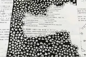 老师监考时都在干嘛图片