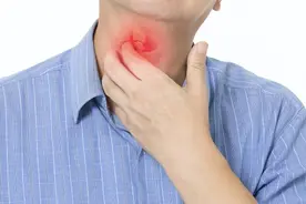 【关注健康】春节高发意外，鱼刺卡喉怎么办？千万别用这几个土方法！小心得不偿失……图片