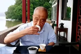 糖尿病患者不能喝茶？医生：想要血糖正常，这3种茶确实不要贪嘴图片