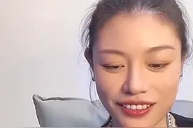 葛荟婕直播放《倍儿爽》回应汪峰离婚：解气！我不爱他了，他无缝衔接，子怡姐姐终于开眼了图片