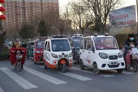 三、四轮电动车不查了？交警：车辆符合3个条件，上路满足4个要求图片
