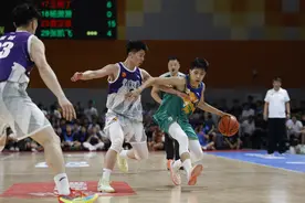 清华男篮夺得第26届中国大学生篮球联赛全国总冠军图片