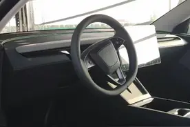 新车 | 26.35万元起/恢复转向拨杆，新款特斯拉Model Y实车内饰曝光图片