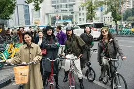 “绅装骑行”引发争议，组织者：非商业活动，只是普通骑友的聚会图片