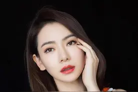 戚薇‘蛐蛐’成梗王，江湖传言：逢‘qi’必火？#戚薇梗大挑战#图片