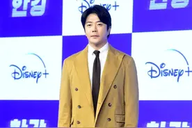 权相佑近照网友称认不出 逃不过中年男人发福魔咒 诚俊欧巴滤镜全碎图片