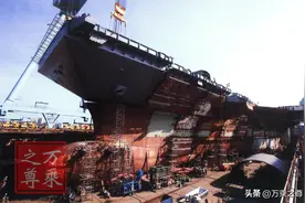 面对中国就全部成了废物，美国海军三大“科幻战舰”图片