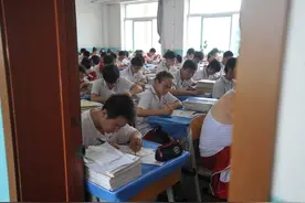 高中取消晚自习，实行周末双休，穷人的升学路更难走图片