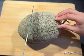 今天才知道，原来哈密瓜还能这样切，不脏手不流汁，简单又快速图片