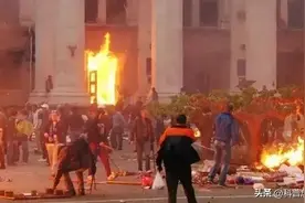 俄报复第二阶段，敖德萨港、杜布诺机场成轰炸中心，阻断北约援助图片
